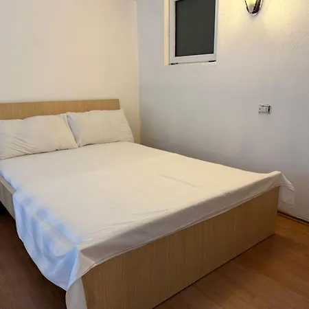ホテル Hasi I Prizrenit 2